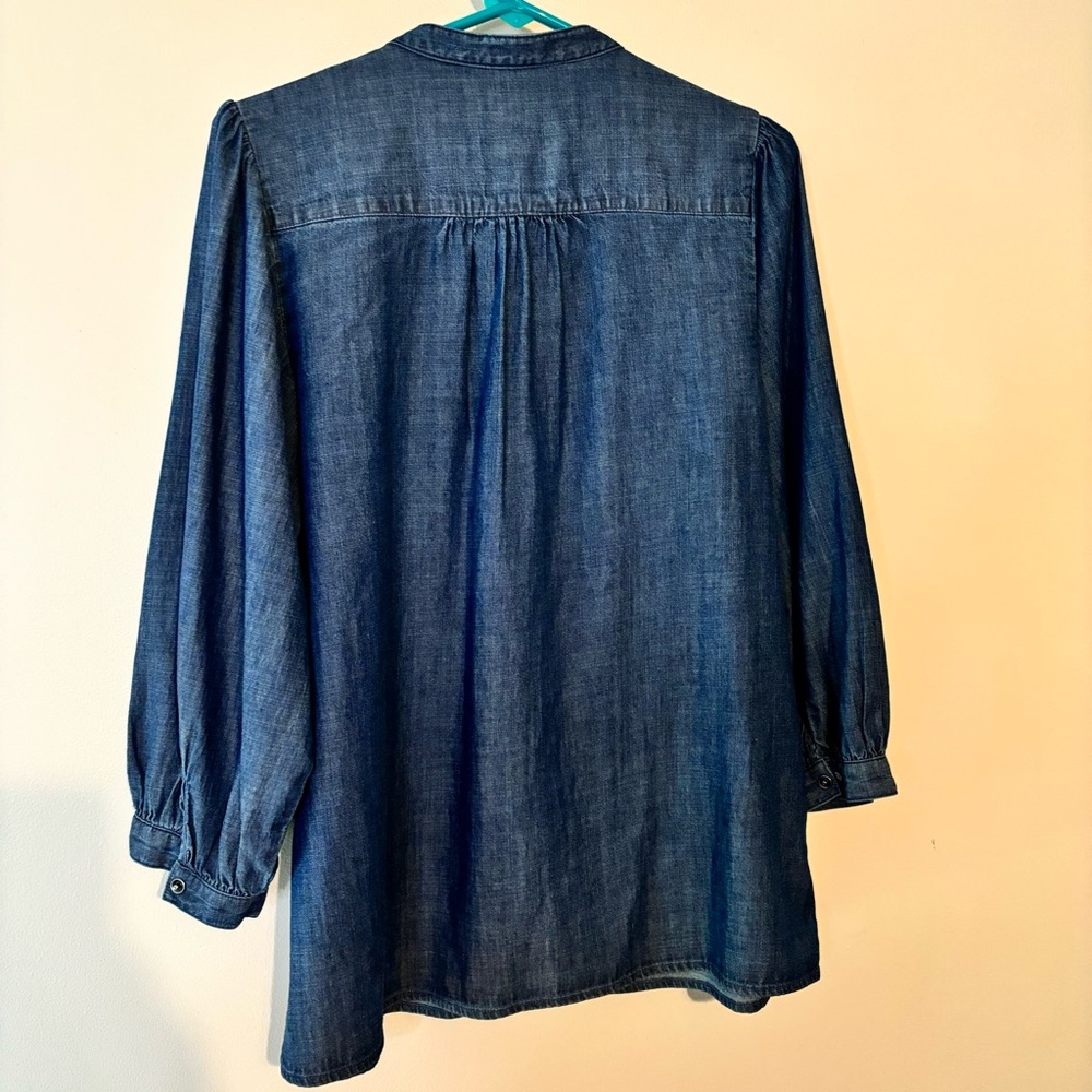 J. McLaughlin Denim Shirt Women’s Size Large - Picture 6 of 7